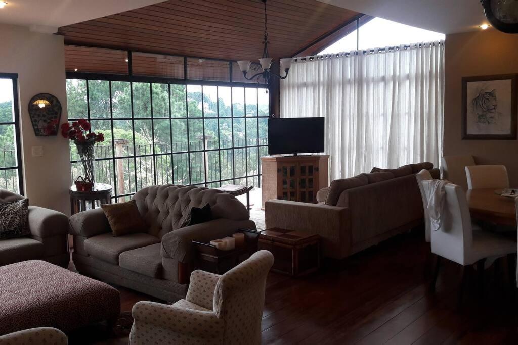Casa E Vista Privilegiadas No Alto Do Capivari Campos do Jordao Luaran gambar