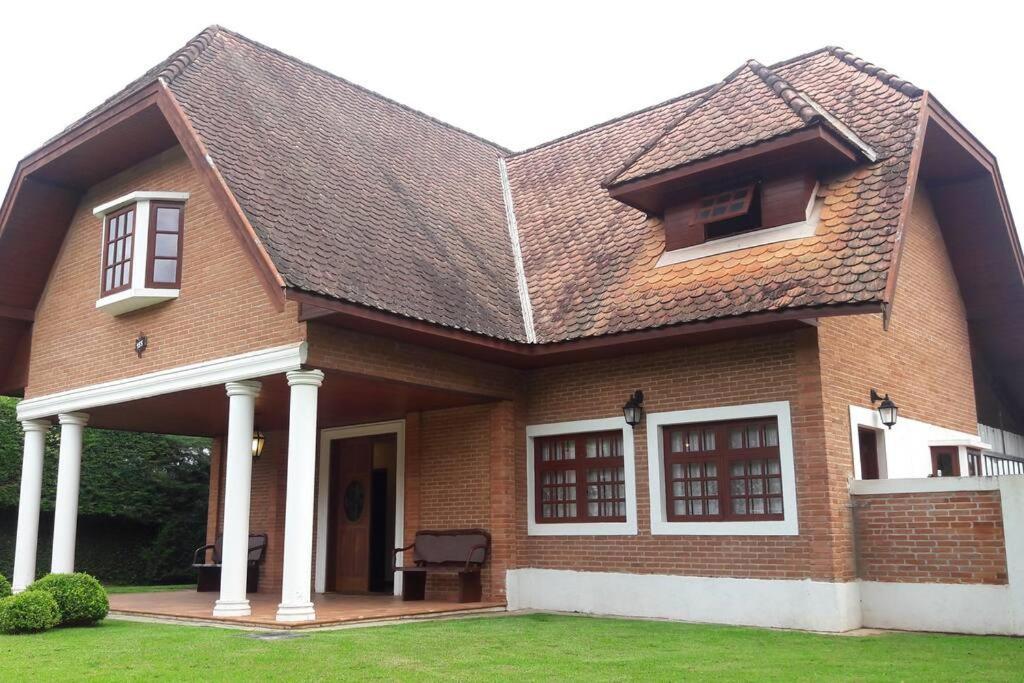 Casa E Vista Privilegiadas No Alto Do Capivari Campos do Jordao Luaran gambar